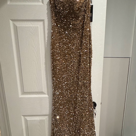 Gold sequin maxi dress - Picture 5 of 6